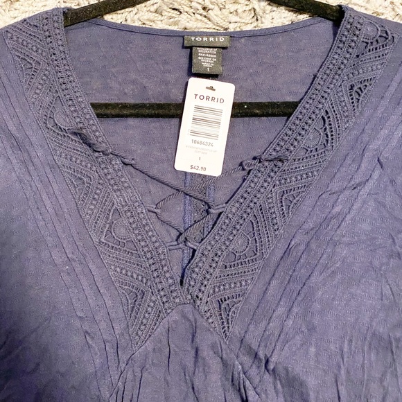 Torrid NWT navy long sleeve size 1 - Picture 2 of 4